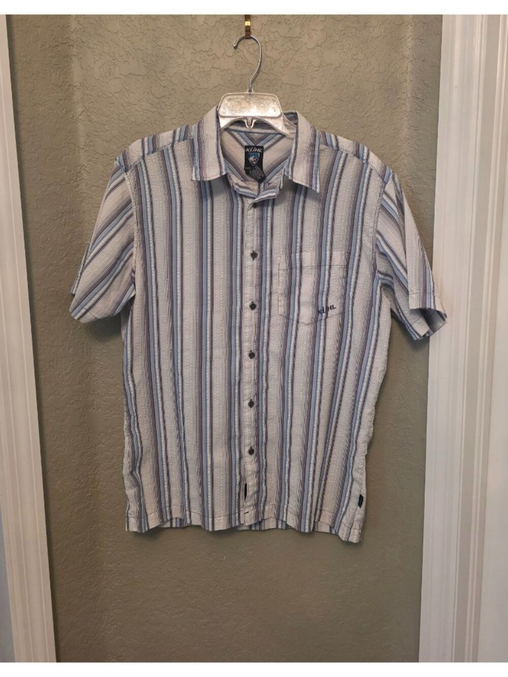 Kuhl Blue White Striped Seersucker Button Down Casual Shirt M EUC